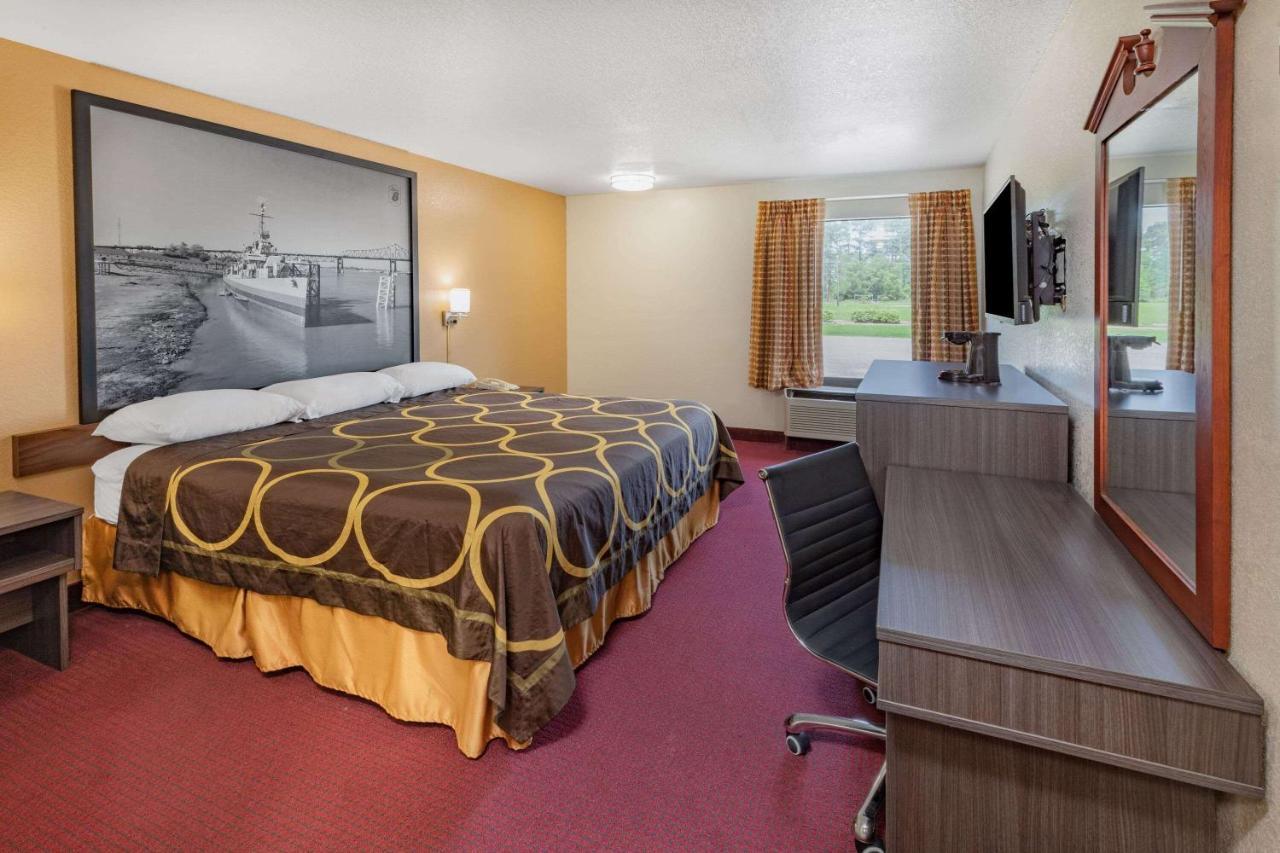 Super 8 By Wyndham Kinder/Coushatta Near Casino Buitenkant foto