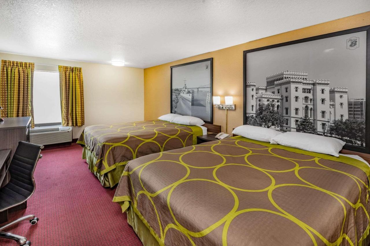 Super 8 By Wyndham Kinder/Coushatta Near Casino Buitenkant foto