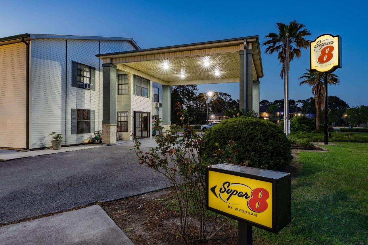 Super 8 By Wyndham Kinder/Coushatta Near Casino Buitenkant foto